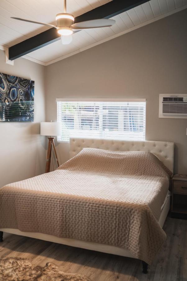 Spacious 2 Bedroom Beach House With King Suite Waianae Экстерьер фото